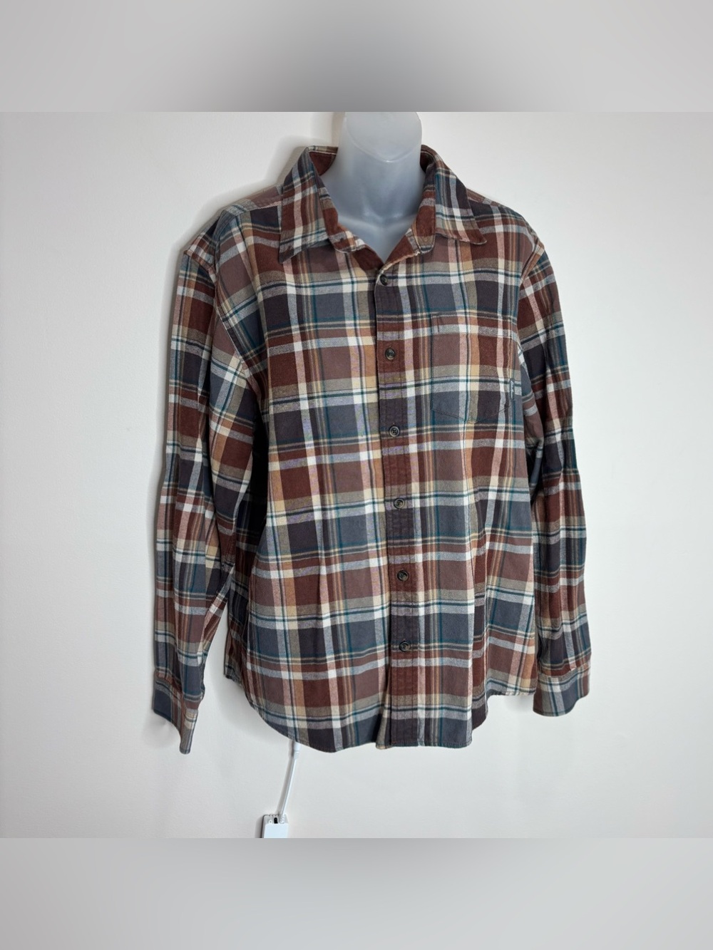 Eddie Bauer 100% Cotton Brown Navy Plaid Button Down Shirt top size large casual